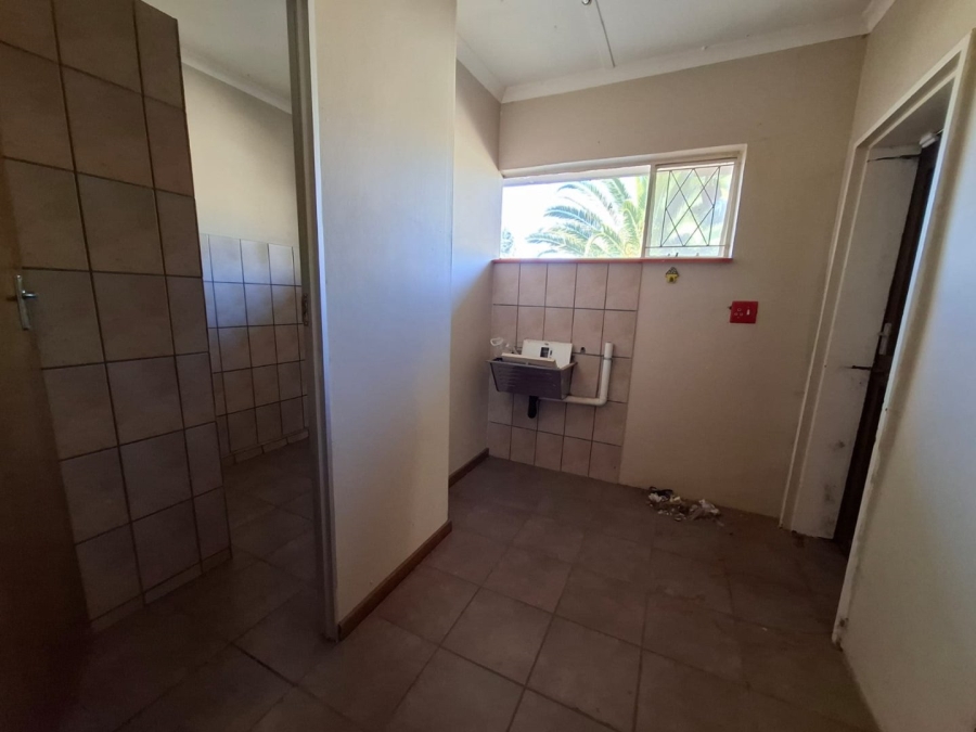 11 Bedroom Property for Sale in Universitas Free State